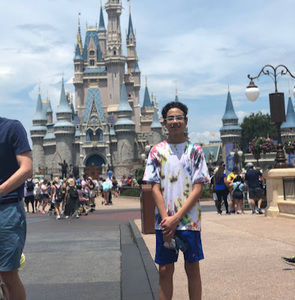 Meet your Posher, Carlos